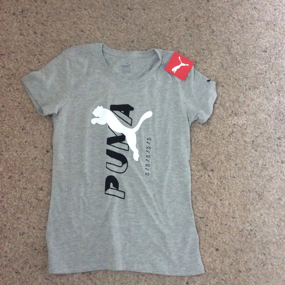 - NWT women’s gray puma tee shirt top